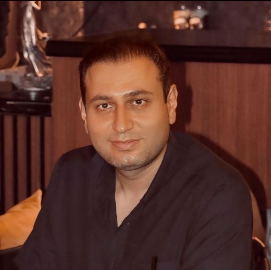 رضا آشوری